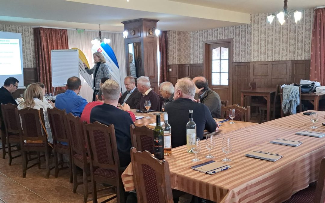 Nitrianska KOCR mala workshop o vinárstve v Búči